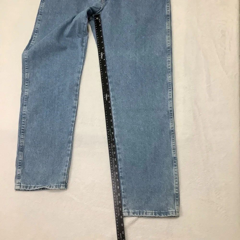 Wrangler Men’s Rugged Wear Classic Fit Blue Jeans Size 38 x 32